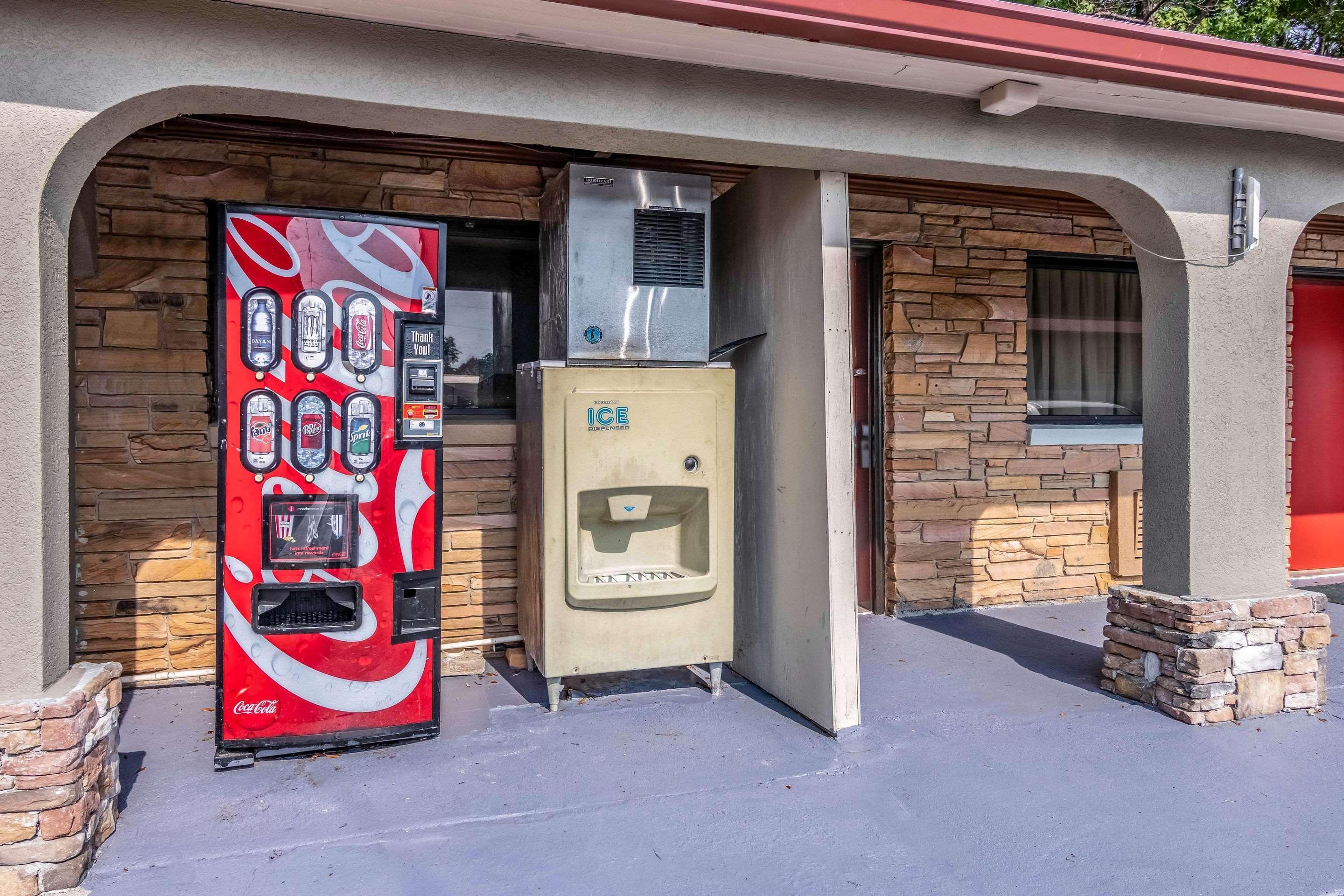 Americas Best Value Inn Opelika Εξωτερικό φωτογραφία