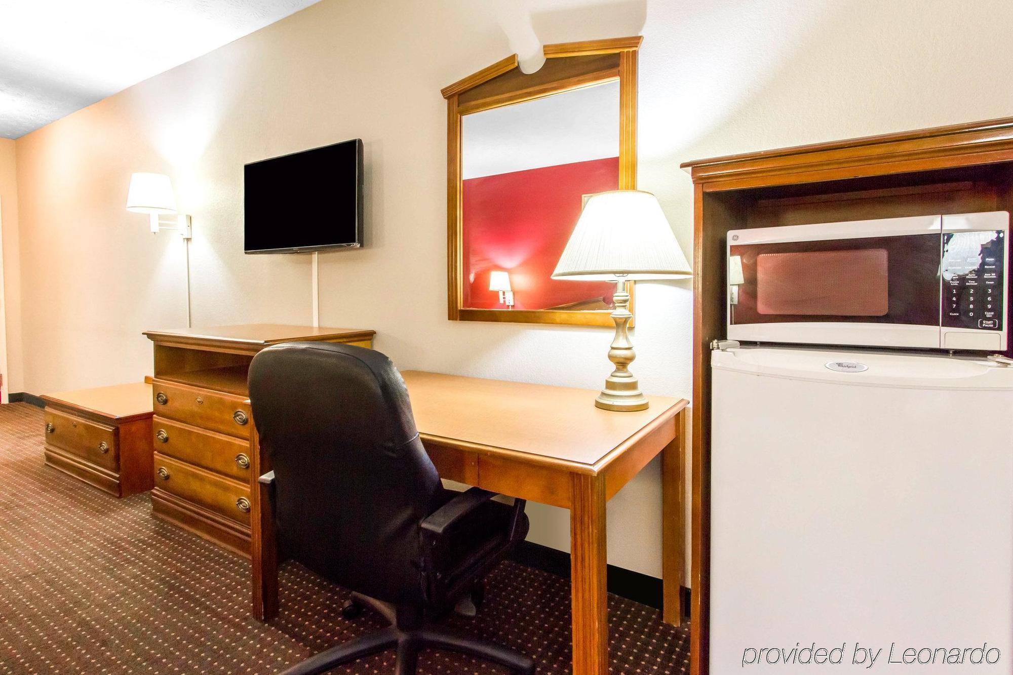 Americas Best Value Inn Opelika Εξωτερικό φωτογραφία