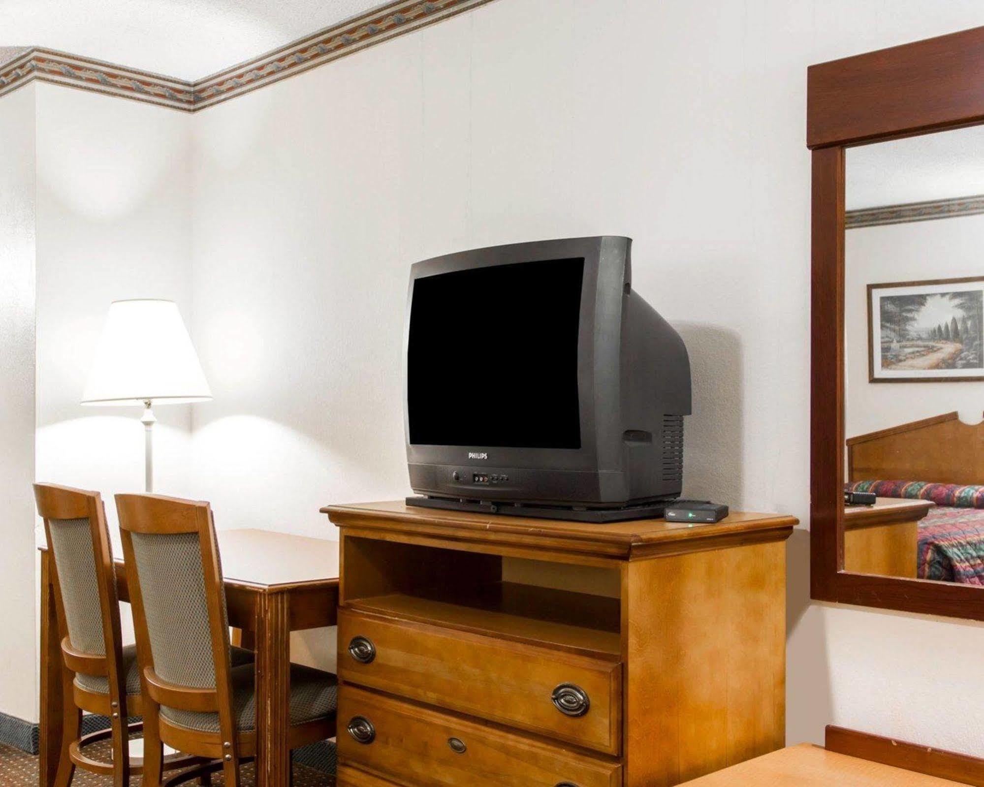 Americas Best Value Inn Opelika Εξωτερικό φωτογραφία
