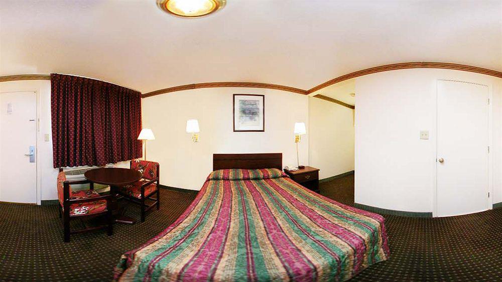 Americas Best Value Inn Opelika Εξωτερικό φωτογραφία